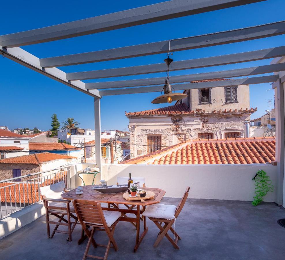 The Roof - Flat Sea View In Aegina Town Apartman Kültér fotó