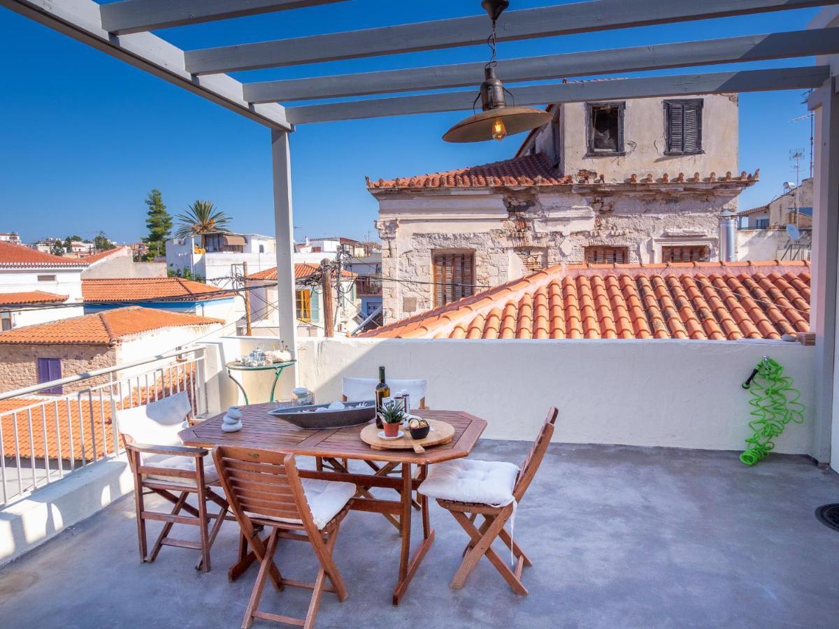 The Roof - Flat Sea View In Aegina Town Apartman Kültér fotó