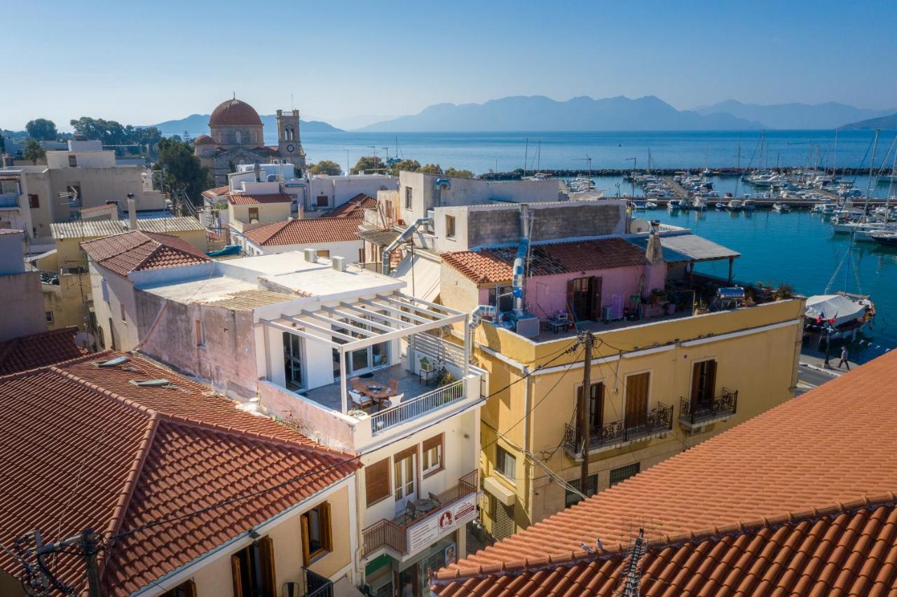 The Roof - Flat Sea View In Aegina Town Apartman Kültér fotó