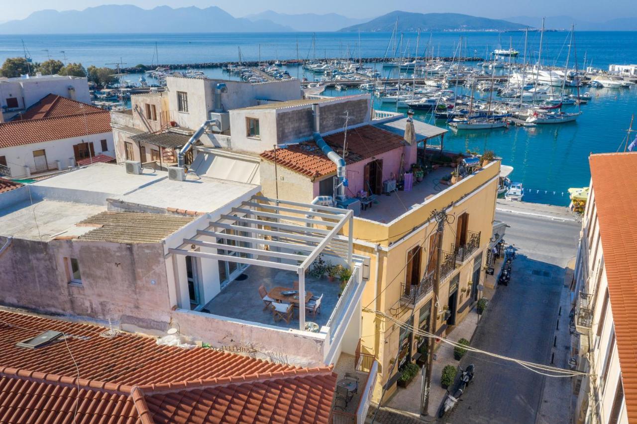 The Roof - Flat Sea View In Aegina Town Apartman Kültér fotó
