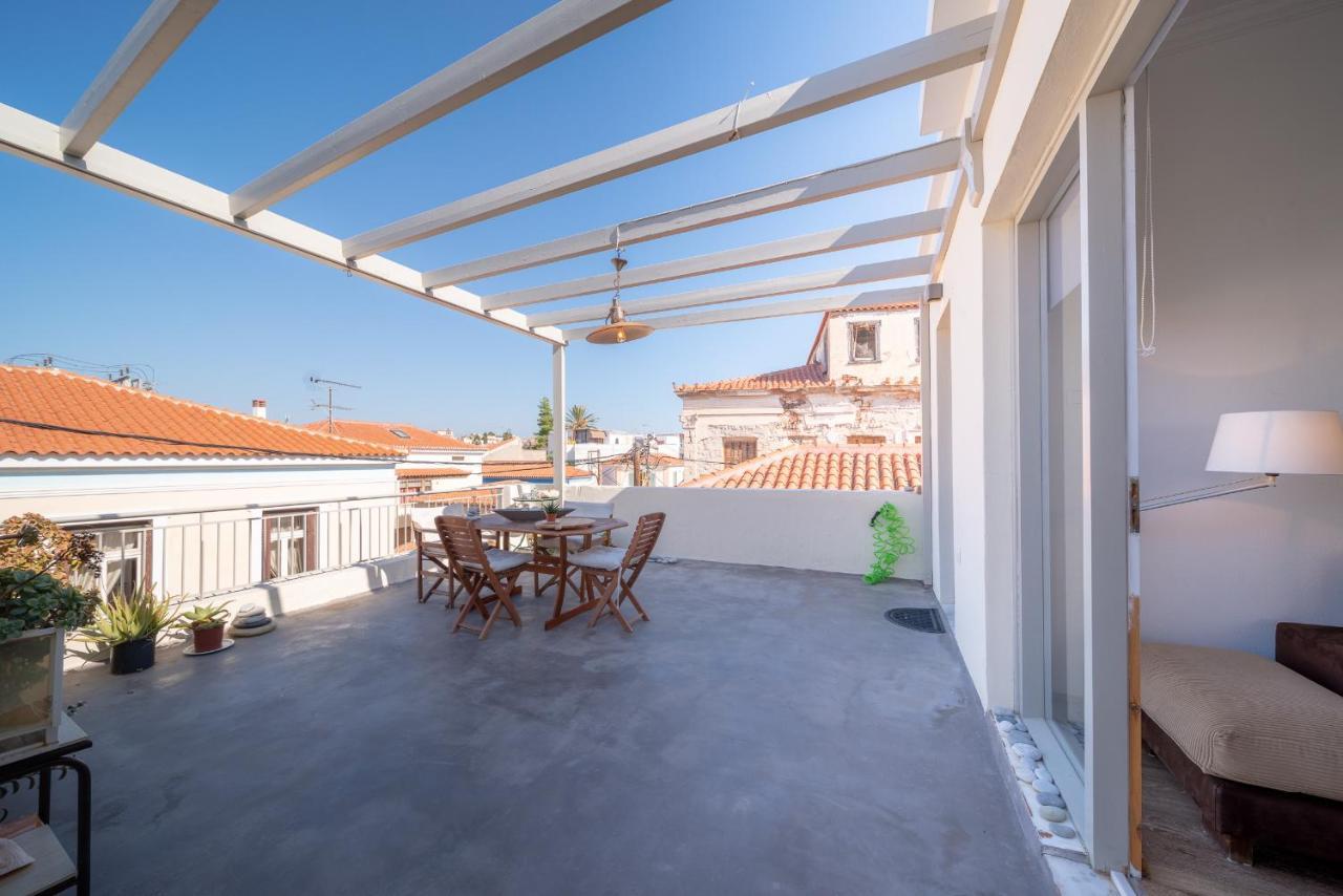 The Roof - Flat Sea View In Aegina Town Apartman Kültér fotó